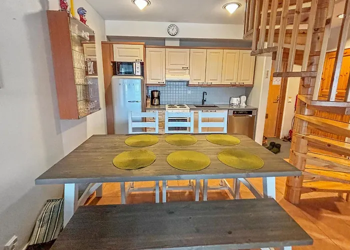 Aquahovi B5 By Interhome *