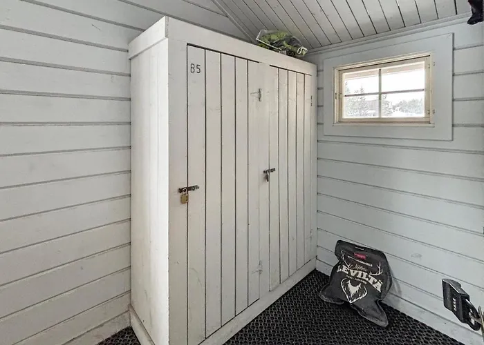 Aquahovi B5 By Interhome *